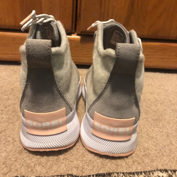 NEW!!Sorel Women's Out 'N About III Classic Duck Boots, Sz 7, Off-White/grey - Picture 2 of 8